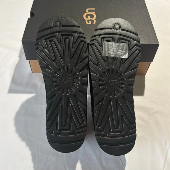 UGG Men’s Tasman Black Asst sizes - Picture 4 of 4